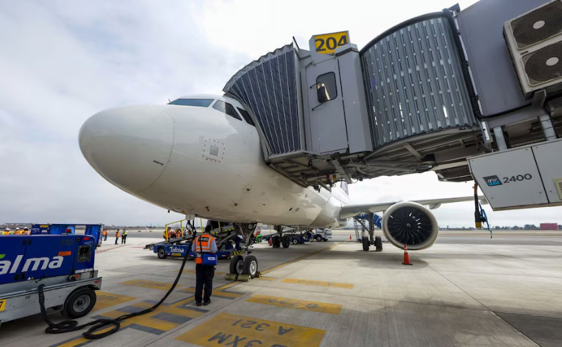 Suspenden vuelos en el nuevo Aeropuerto Jorge Chávez: viajeros llevan más de 10 horas sin poder salir del terminal