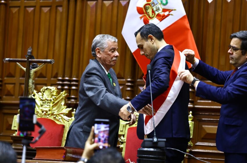  José Jerí asume la Presidencia tras vacancia de Dina Boluarte