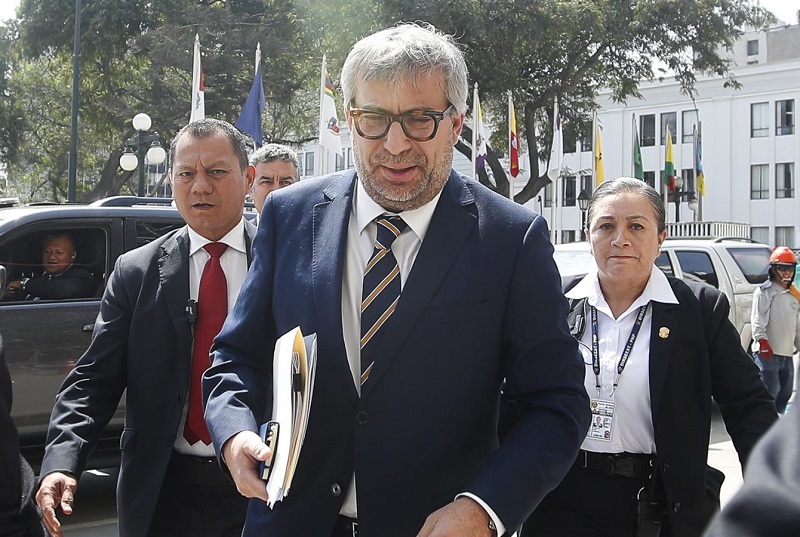  Crisis electoral: denuncias e investigaciones cercan al jefe de la ONPE, Piero Corvetto