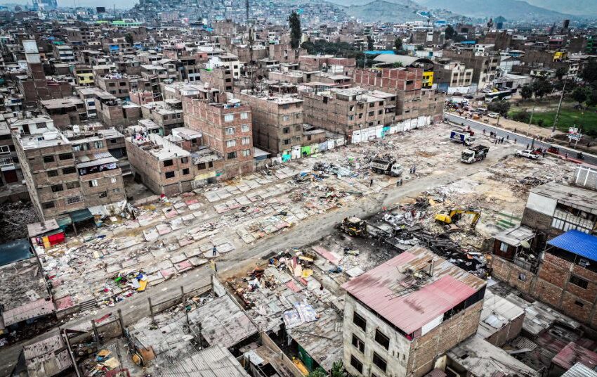  Megaoperativo en Ceres libera terrenos para la futura conexión vial entre Javier Prado y la Ramiro Prialé